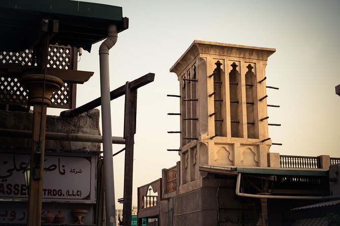 Explore the Backstreets of Old Dubai with an Insider - Timing, walking, and what to bring
