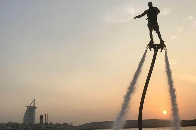 Flyboard Experience in Dubai - 30min - Learning to rise on the flyboard