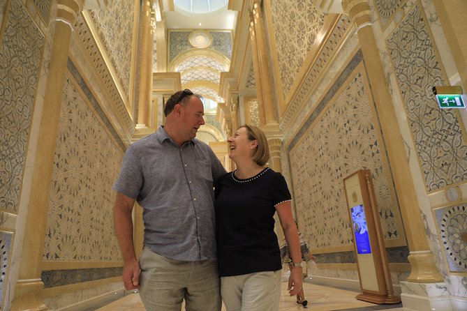 From Abu Dhabi: Sheikh Zayed Mosque, Royal Palace & Etihad Tower - Why this half-day Abu Dhabi tour works well