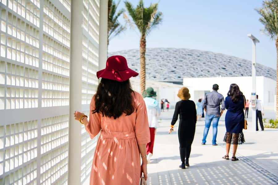 From Dubai: Abu Dhabi Grand Mosque & Louvre Museum Full-Day - Who will get the most from this tour