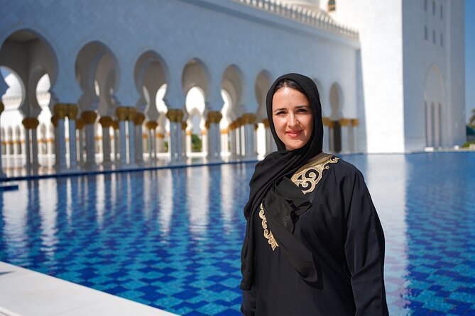From Dubai: Abu Dhabi Sheikh Zayed Grand Mosque Guided Tour - Clothing rules and respectful preparation