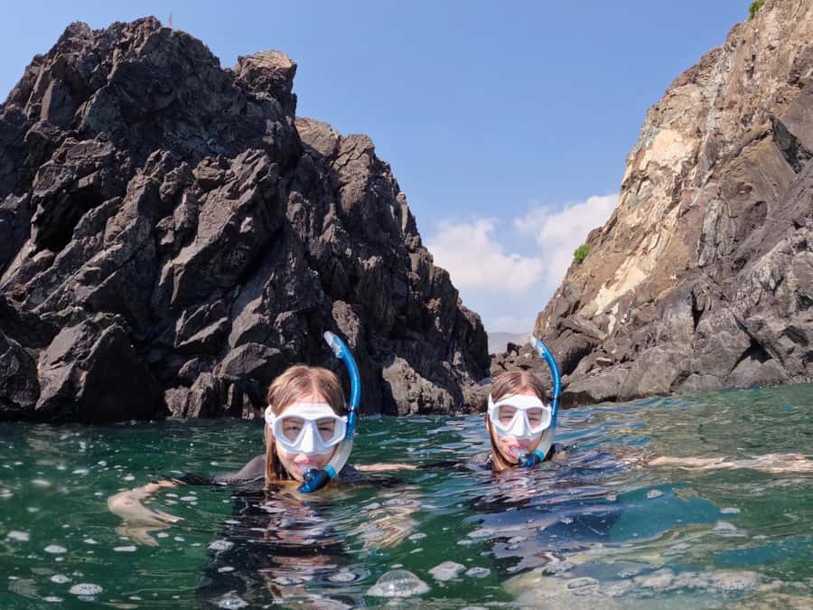 From Dubai: Fujairah Snorkeling with Turtles, Transfer & BBQ - Khorfakkan Waterfall and Amphitheatre