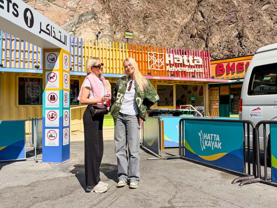 From Dubai: Hatta Sightseeing Tour with kayaking - What the guides add to the day