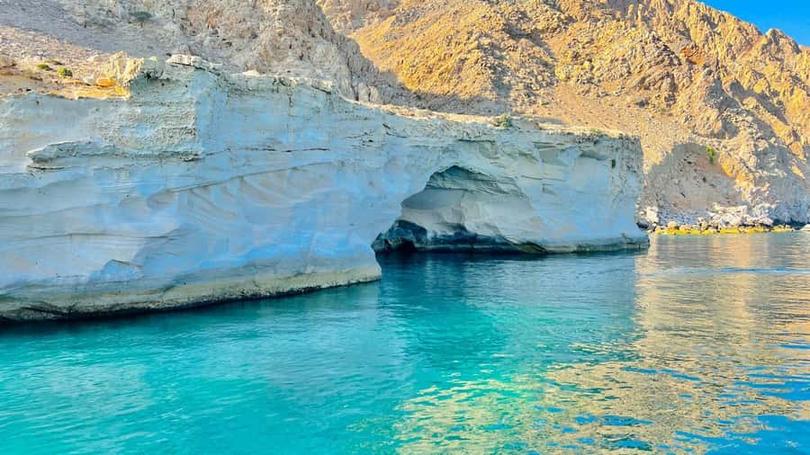 From Dubai/Sharjah/RAK: Dibba Musandam Trip & Dhow Cruise - What $65 gets you, and where the value lies