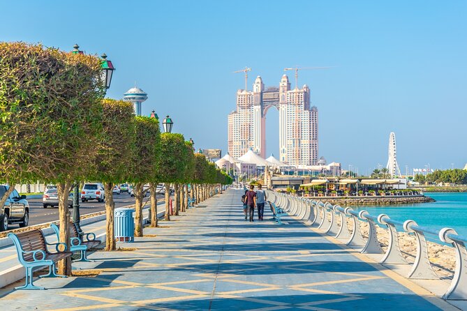 From Dubai To Abu Dhabi: Royal Palace, Grand Mosque &Etihad Tower - Louvre Abu Dhabi: a quick look, not a museum visit