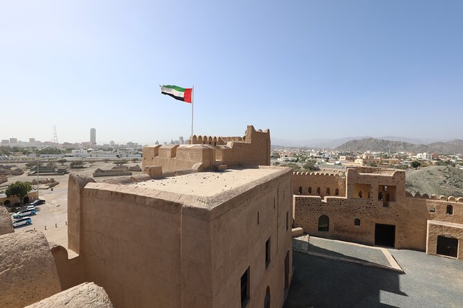 From Dubai to Fujairah: Full Day Tour with Sheikh Zayed Grand Mosque - Khor Fakkan Square and the Resistance Monument