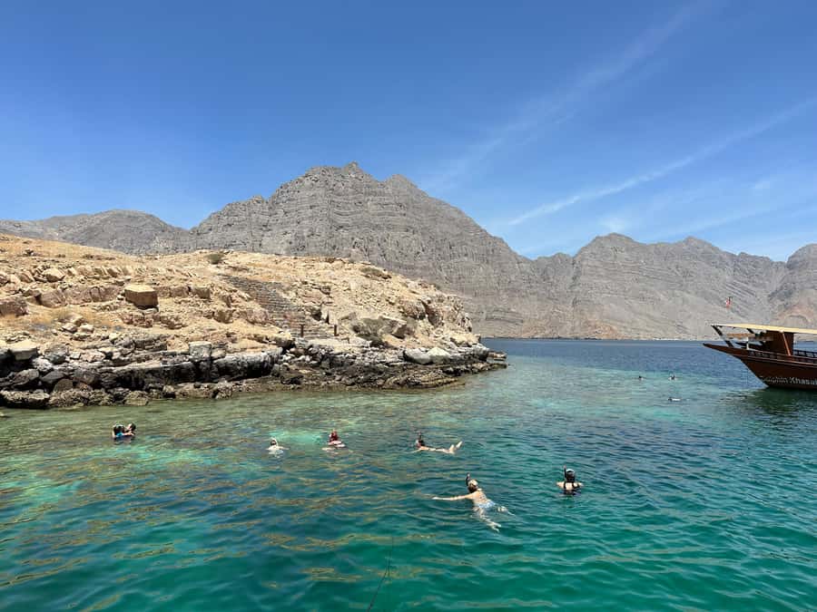 From Ras al Khaimah: Musandam Khasab Day Trip with Transfer - Lunch, Drinks, and Life on Board