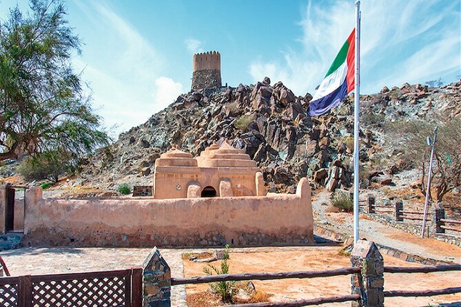 Fujairah East Coast Tour with Visit to Sheikh Zayed Mosque - The 9:00 a.m. start and the ride east