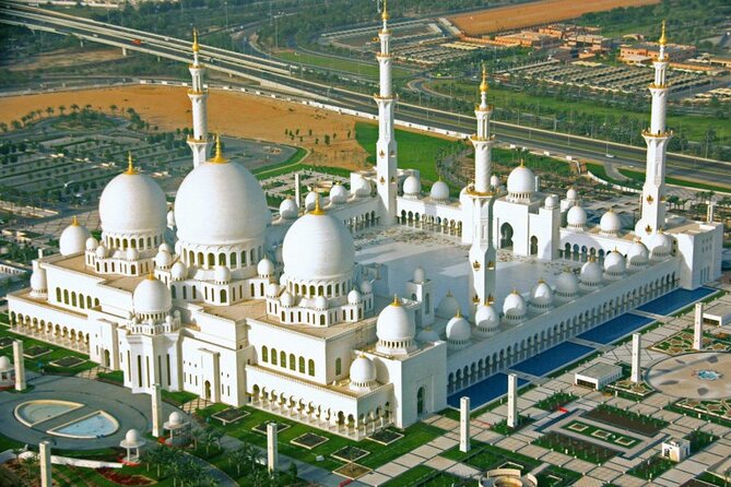 Full-Day Abu Dhabi City Private Tour - Heritage Village offers a smaller, more traditional view