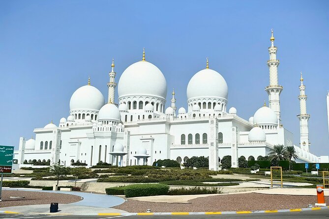 Full-Day Abu Dhabi City Shared Tour - Emirates Palace and the Corniche Area