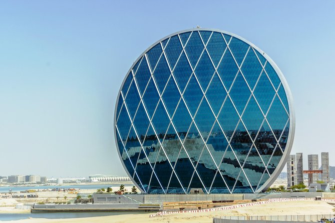Full Day Abu Dhabi City Tour + BAPS Mandir Visit, guide transfer - Emirates Palace and the Corniche photo stop