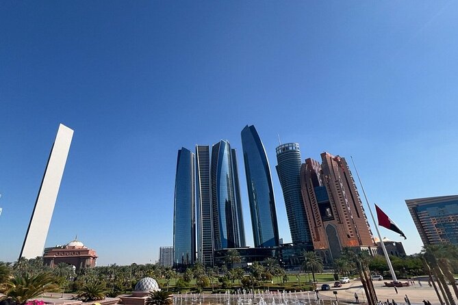 Full Day Abu Dhabi City Tour from Dubai - Qasr Al Watan needs extra time and an extra ticket
