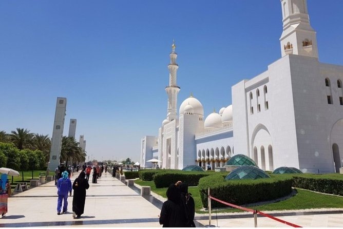 Full-Day Abu Dhabi City Tour from Dubai Including Lunch - Heritage Village adds context to the modern city