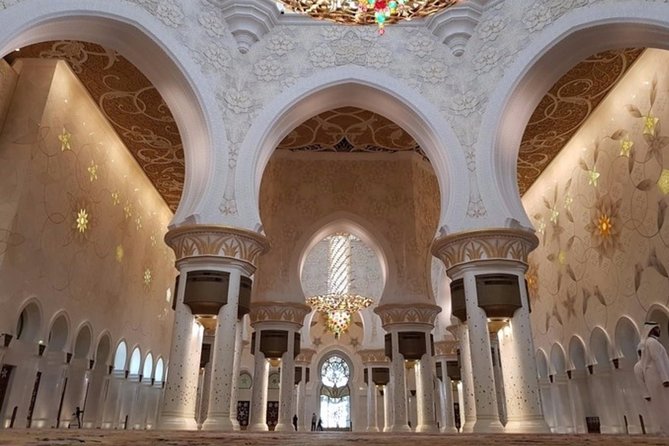 Full-Day Abu Dhabi City Tour from Dubai Including Lunch - Emirates Palace gives you a quick taste of royal luxury