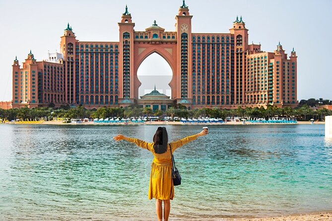 Full Day Dubai City Tour with At the Top Burj Khalifa Ticket - Dubai Mall gives you an hour before the tower
