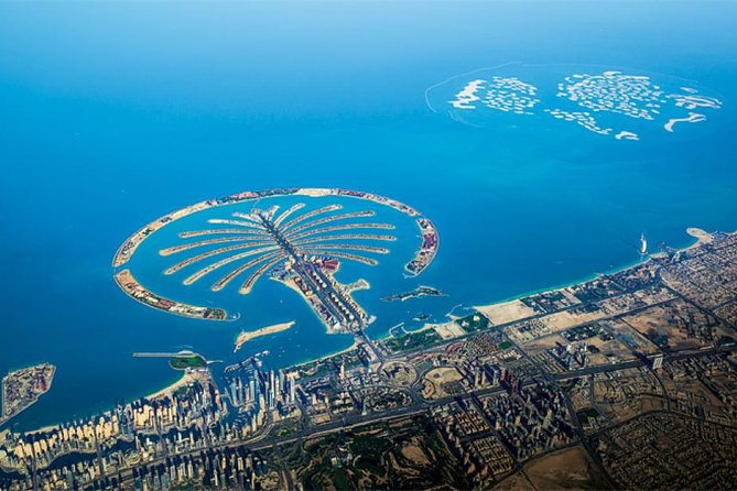 Guided private tour around Dubai! - Old Dubai, the creek, and the souks