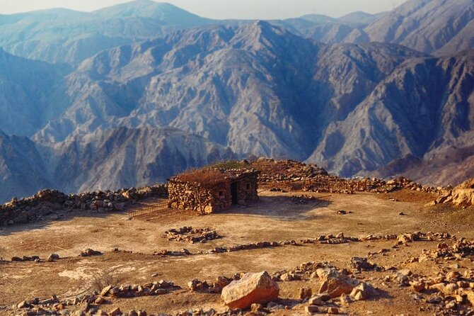 Hatta Heritage Village Tour from Dubai With Kayaking - Who should choose this Hatta excursion?