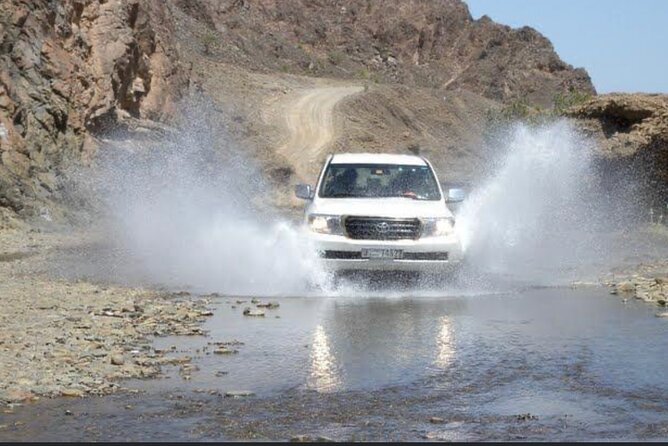 Hatta Mountain Tour Discoverd Hidden Dubai Gems - Hatta Rock Pools and the First Mountain Stop