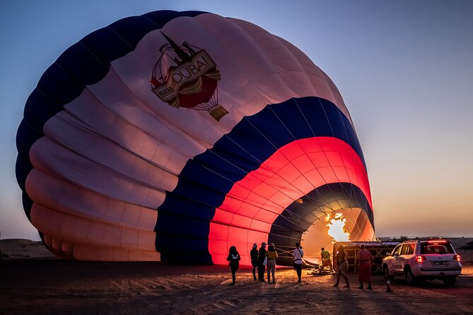 Hot Air Balloon Ride & In-flight Falcon Show including Transfers - The 4:00 a.m. start and transfer ride