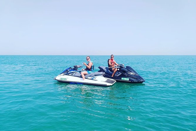 Jet ski Dubai 30 minute Guided Sightseeing Tour - Viewing the Burj Khalifa from the coast