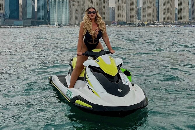 Jet ski Dubai 30 minute Guided Sightseeing Tour - Photos, belongings, and the private format