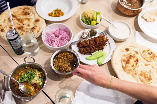 Local Street Food and Guided Walking Tour of Dubai Old Town - Al Fahidi Fort and the city’s early power