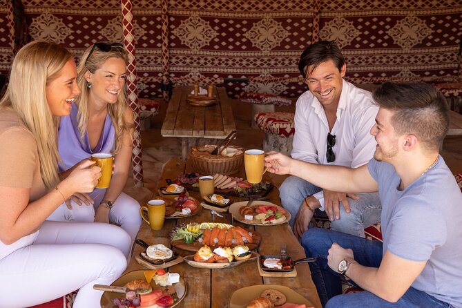 Luxury Hot Air Balloon, Land Rover Defender & Michelin Breakfast - A brief camel ride around the oasis
