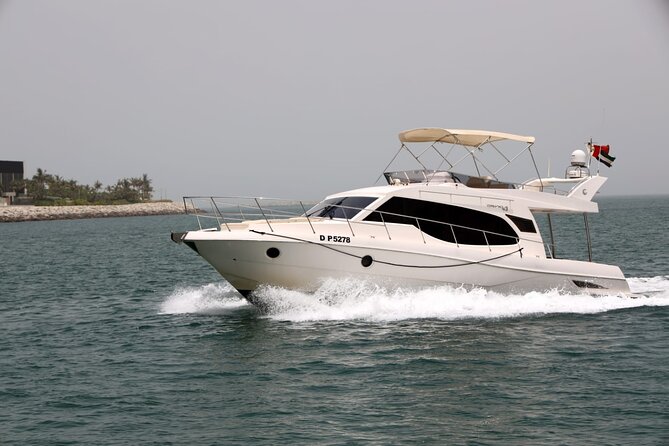 Luxury Yacht Charter : Dubai Marina, Atlantis The Palm & Burj Al Arab - Price, group size, and real value