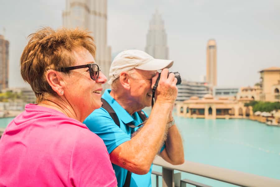 Magical Dubai 8-Hour Tour with Burj Khalifa Experience - Atlantis Aquarium: A Family-Friendly Indoor Stop