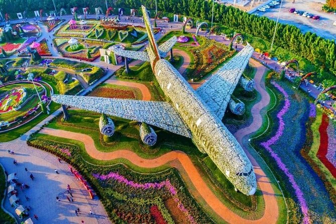Miracle Garden and Global Village Dubai with transfers - Who will get the most from this outing