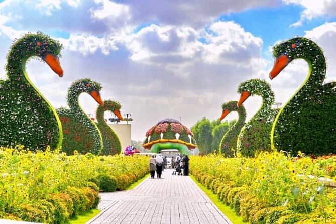 Miracle Garden And Global Village With Optional Transport - How much time should you expect at each stop?