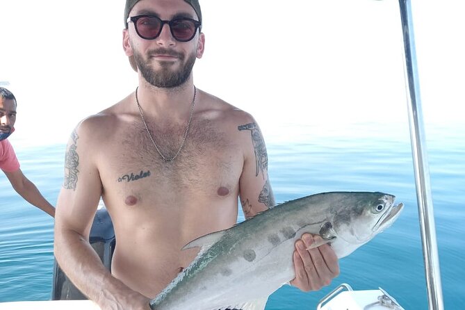 Nanje Fishing Trips Dubai - Swimming, sun, and the onboard setup