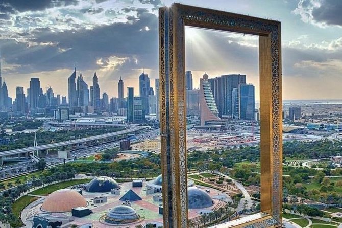 Old and Modern Dubai City Tour with The Lost Chamber Aquarium - Zabeel Palace and the First Glimpse of Dubai’s Power