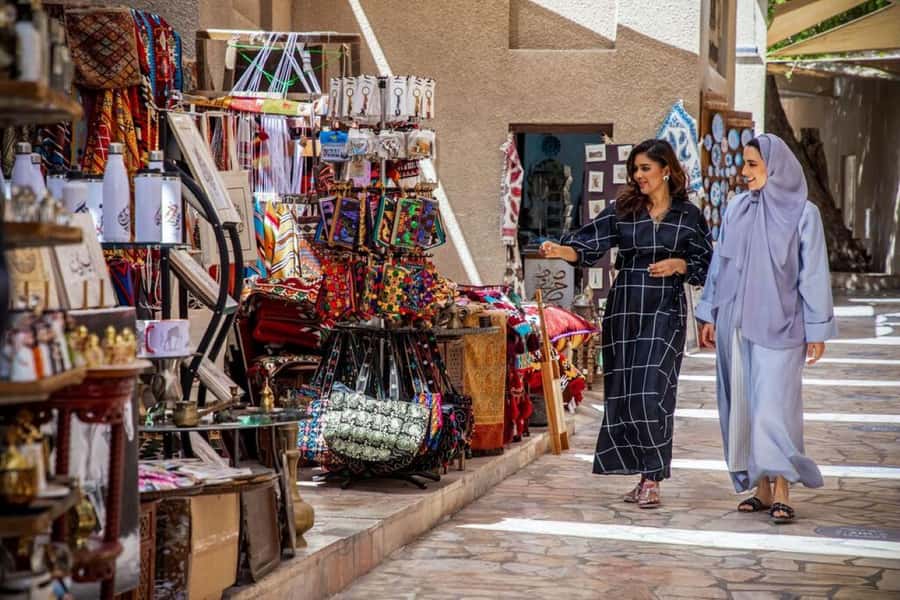 Old Dubai Heritage Tour: Souks, Mosques & more hidden gems! - Gold Souk: spectacle with limited shopping time