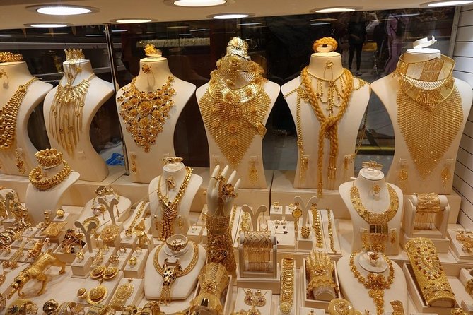 Old Dubai Shopping Tour (Textile, Spice and Gold Souq) - Spice Souk: saffron, dried goods, and gift shopping