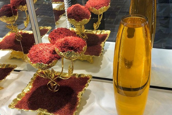 Old Dubai Walking Tour: Abra ride, Creek, Spice & Gold Souks. - Is $105 a fair price for two hours?