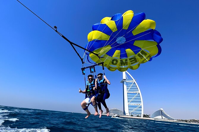 Parasailing in Dubai - Burj Al Arab View - Solo or duo: choosing the right flight