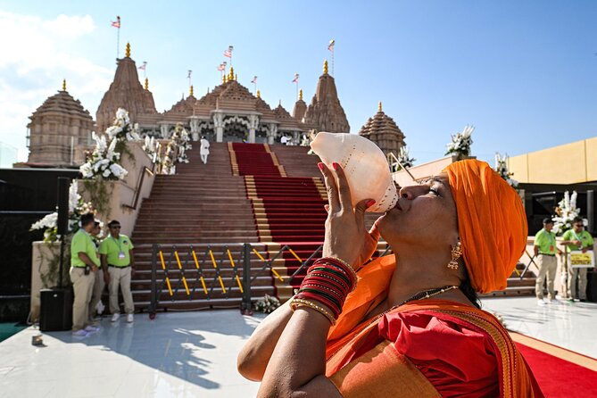 Premium Abu Dhabi City Tour With Hindu Temple Visit - Private - Emirates Palace, where the scale is the point