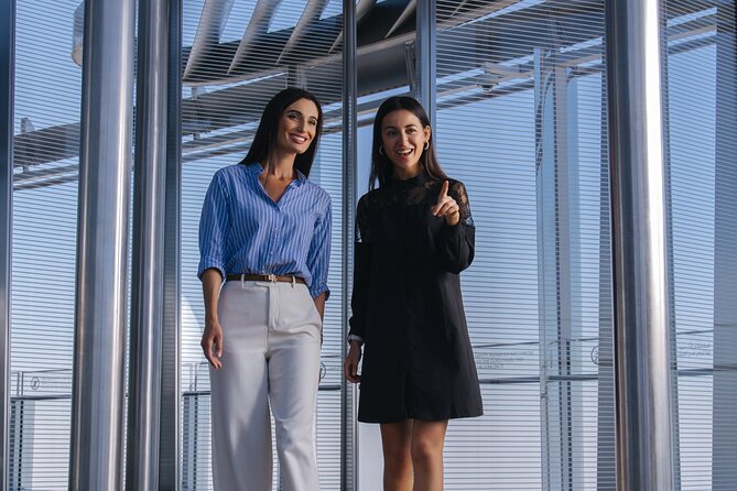 Premium Access to Burj Khalifa Ticket, The Lounge 152 ,153 & 154 - The Lounge: refreshments above the city