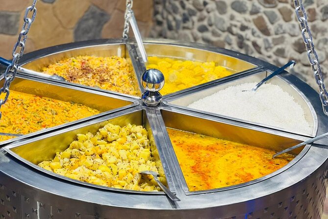 Premium Desert Safari, food Service with 4 alcoholics drinks - Why this Al Lahab safari works as a full evening