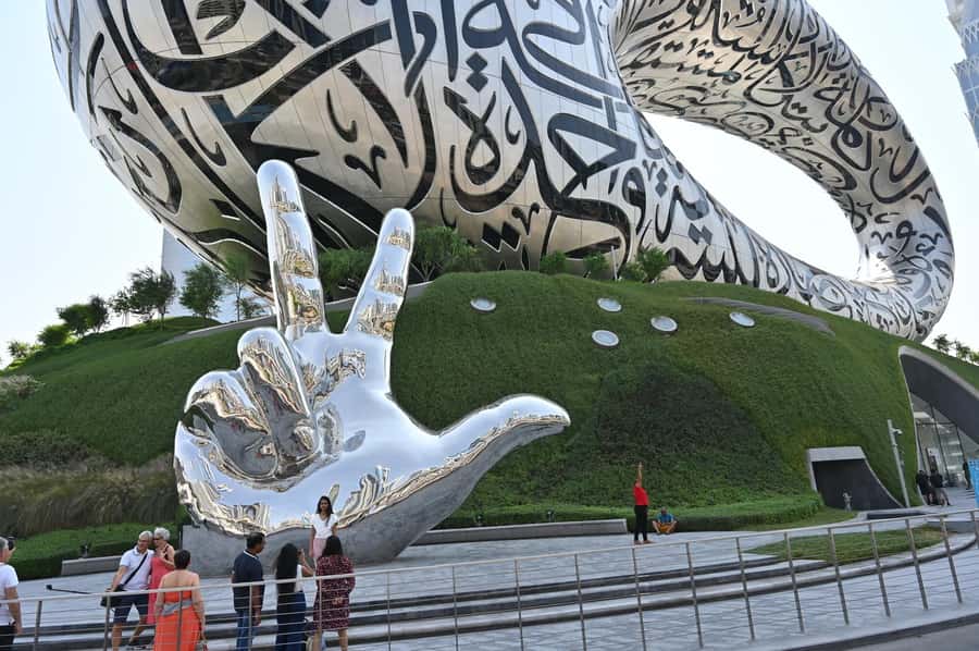 Premium Dubai City Sightseeing Tour in SUV - Why this tour works as a first day in Dubai