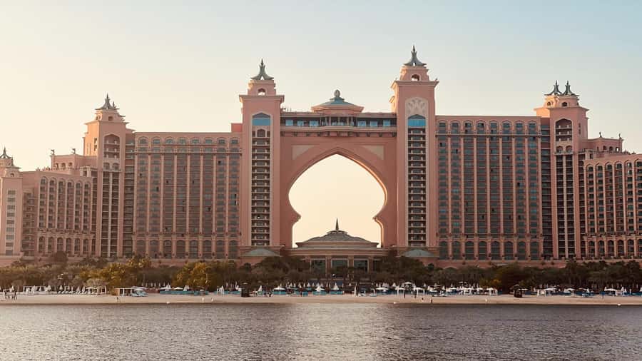 Premium Dubai City Sightseeing Tour in SUV - The Blue Mosque and a pause for architecture