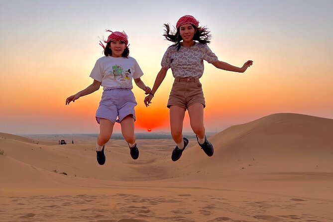 Private 4x4 Land Cruiser Desert Safari And BBQ Buffet Dinner - Sunset photos and desert scenery
