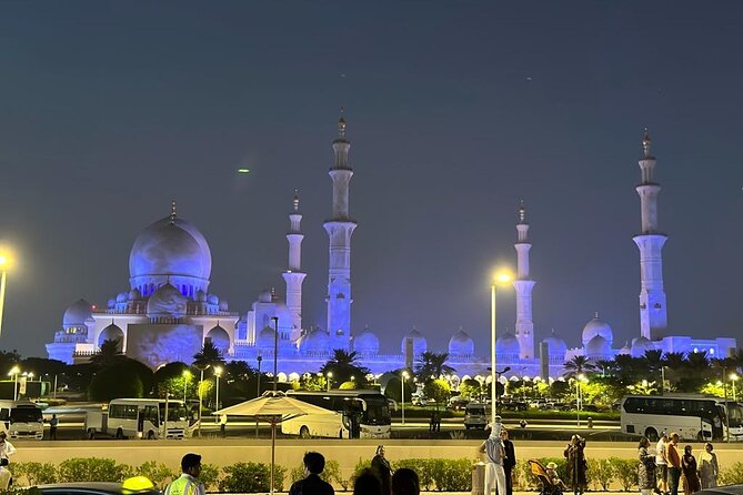 Private Abu Dhabi City Tour with Grand Mosque and Palace Visit - Dates Market, Louvre Abu Dhabi, Yas Island, and Ferrari World