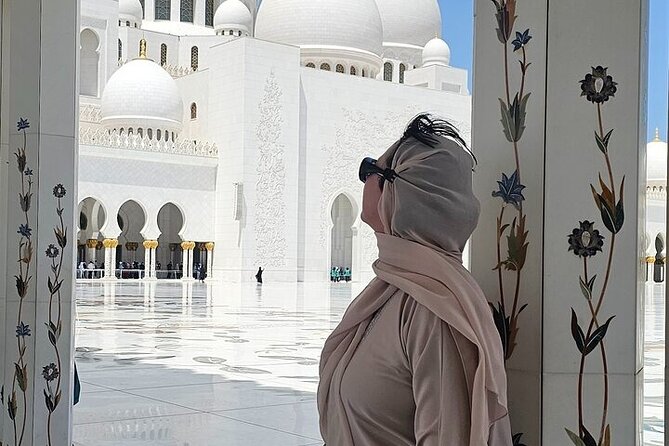 Private Abu Dhabi City Tour with Pick up from Dubai or Abu Dhabi - Ferrari World on Yas Island: a photo stop, not a theme-park visit