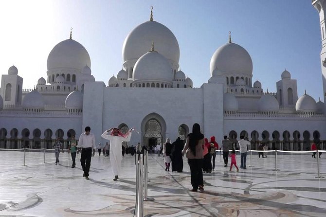 Private Abu Dhabi Day Tour From Ras Al Khaimah - A long road from Ras Al Khaimah to Abu Dhabi