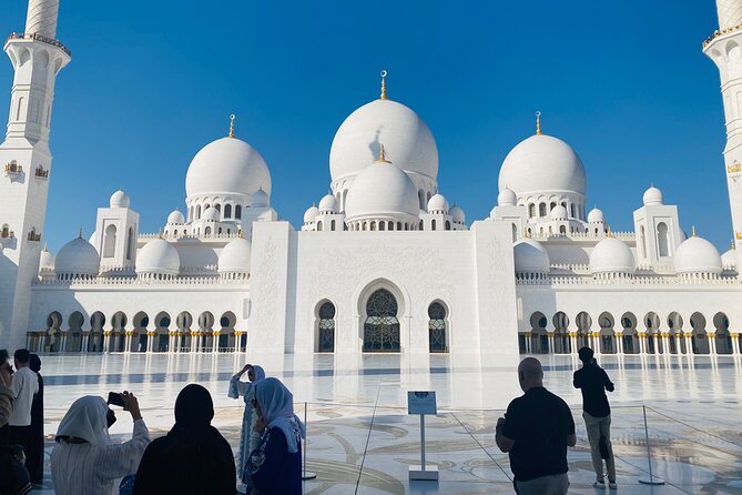 Private - Abu Dhabi Half Day City Tour - Guides are a major part of the experience