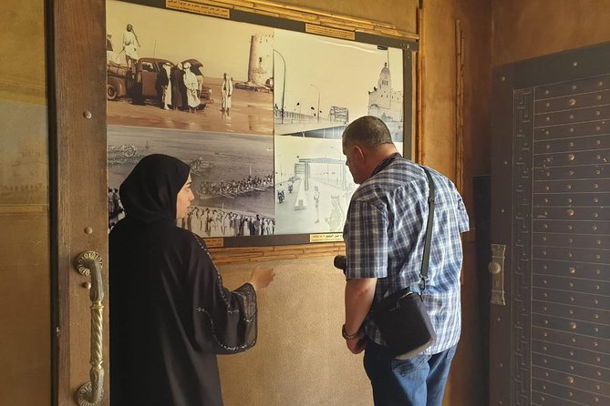 Private Abu Dhabi tour with Emirati Guide - Heritage Village: a useful first look at old Abu Dhabi