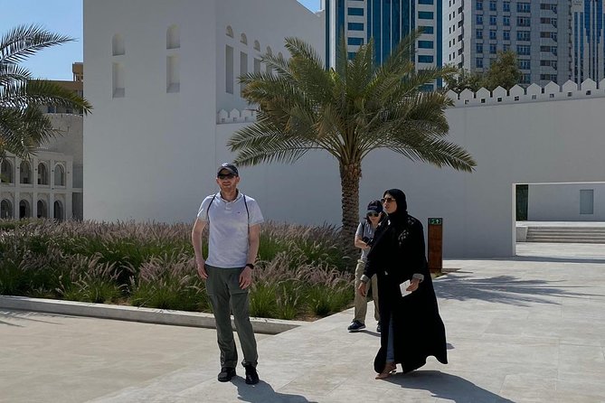Private Abu Dhabi tour with Emirati Guide - Abu Dhabi Dates Market: a short, local-flavored finish