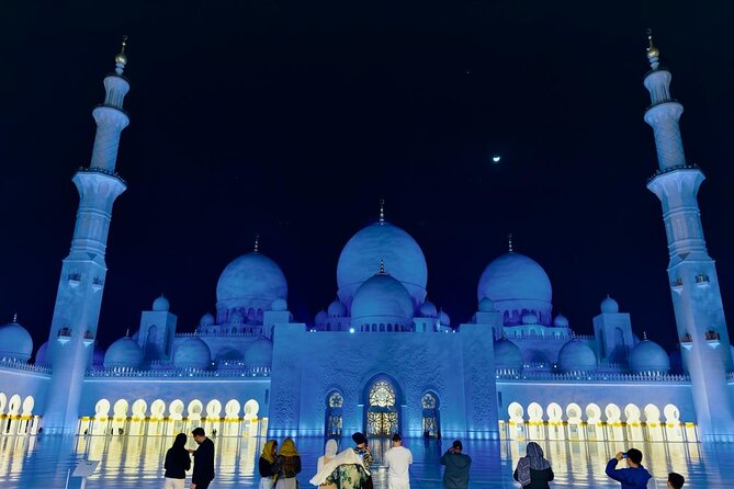 Private Abudhabi City Tour from Dubai - Sheikh Zayed Grand Mosque, the essential first stop